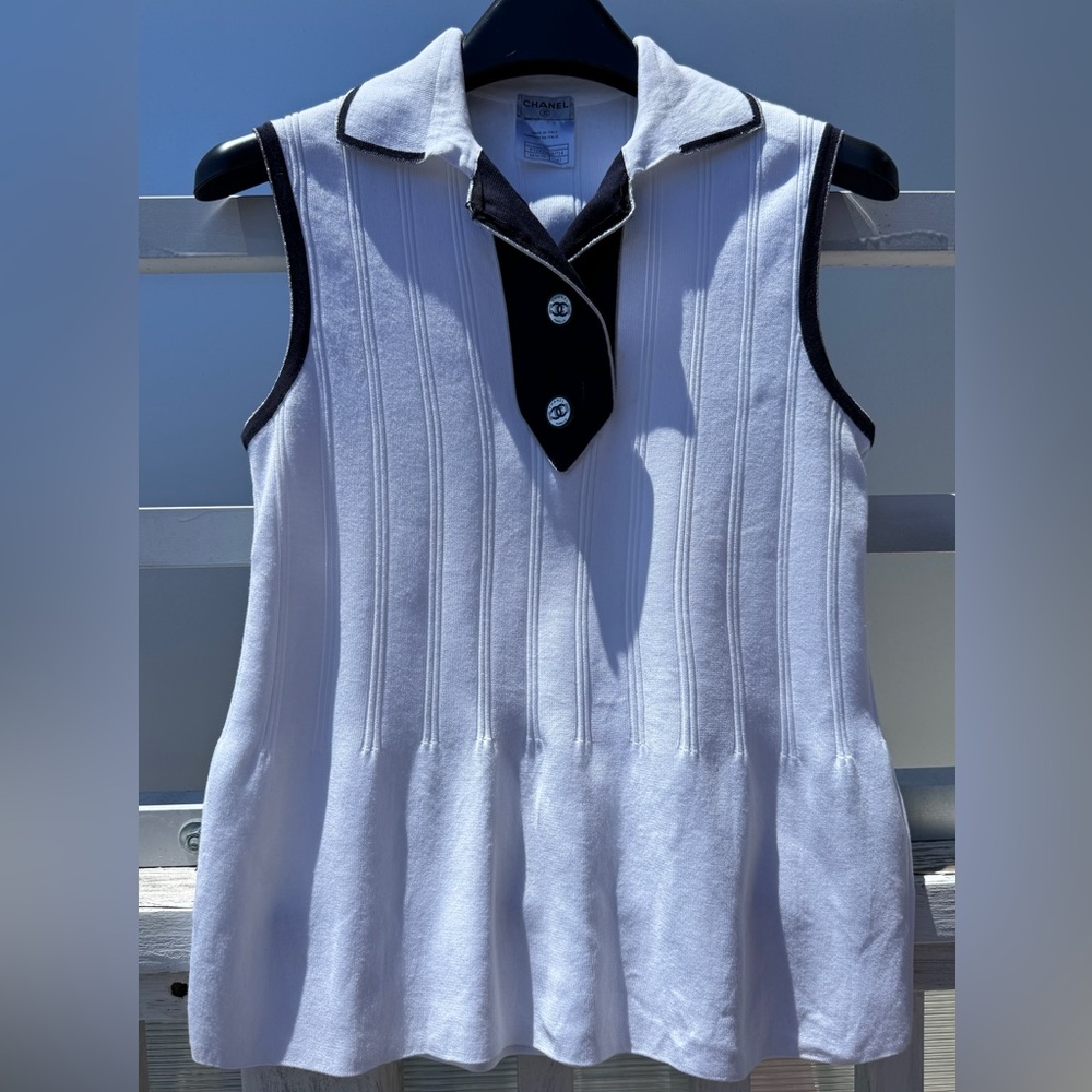 AUTHENTIC CHANEL Elegant Black And White Collared Top Silver Lurex Trim Sz 42